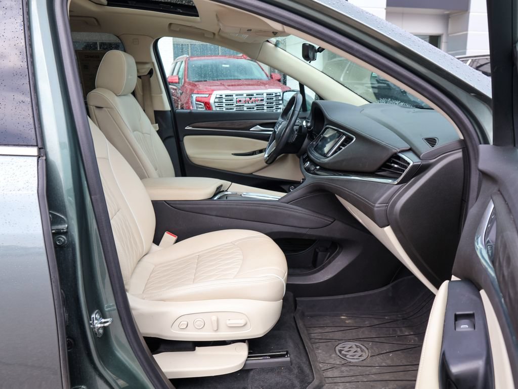 Used 2023 Buick Enclave Avenir w/ LPO, Floor Liner Package FWD image 32