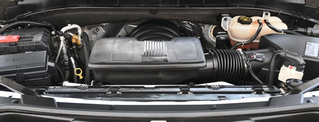 Used 2021 Chevrolet Suburban RST RWD image 21