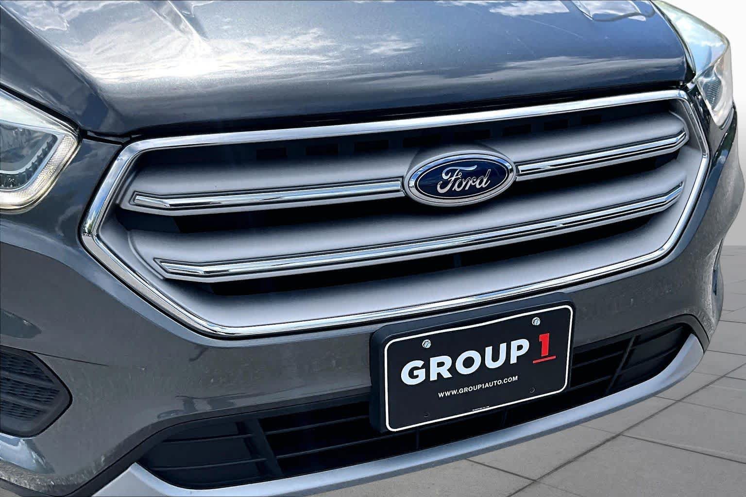 Used 2019 Ford Escape SEL AWD/4WD image 29