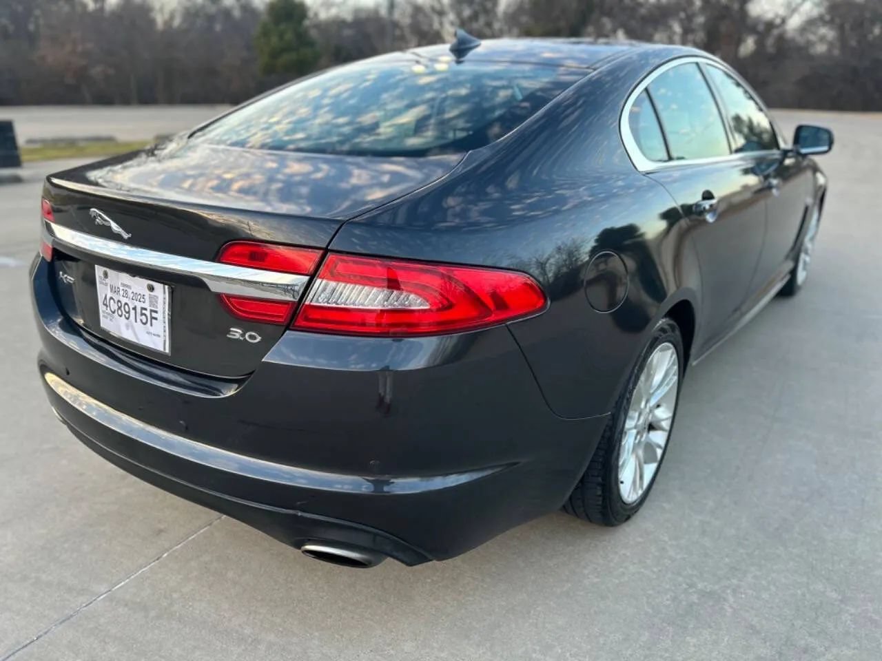 Used 2013 Jaguar XF 3.0 RWD image 6
