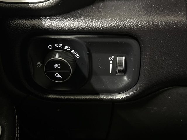 Used 2024 RAM 3500 Big Horn AWD/4WD image 18