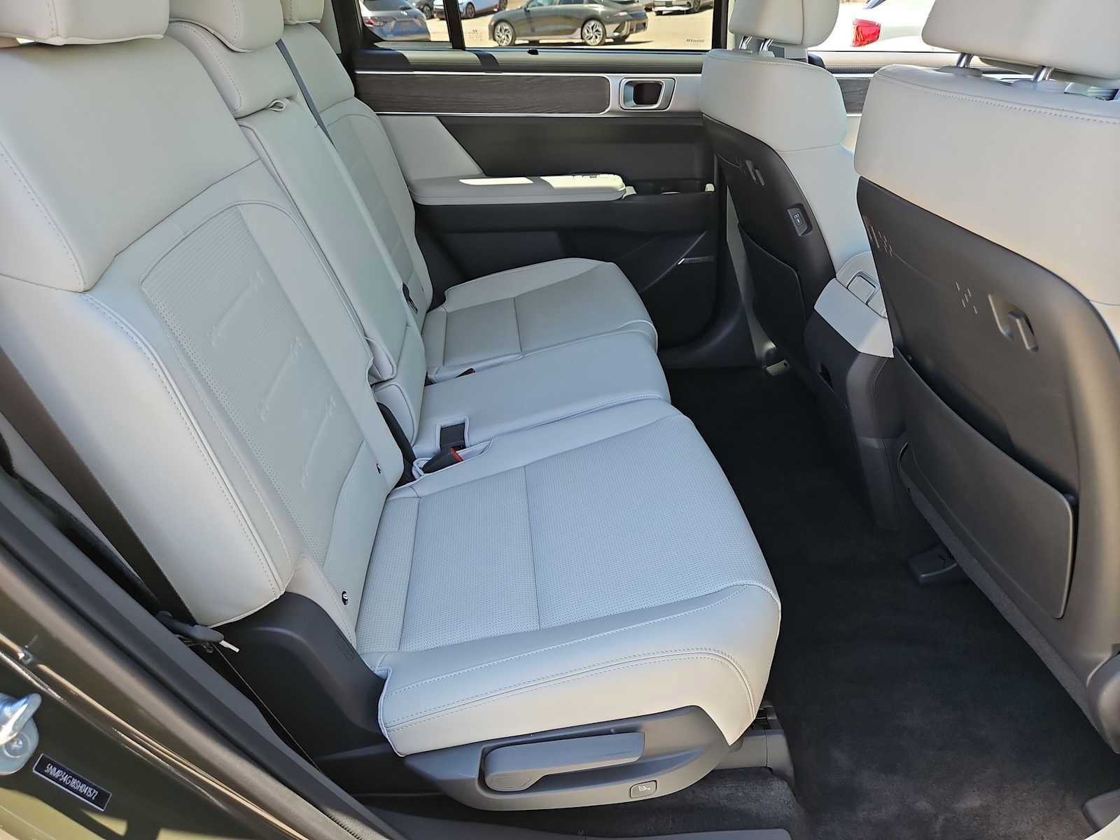 Used 2025 Hyundai Santa Fe Limited FWD image 21