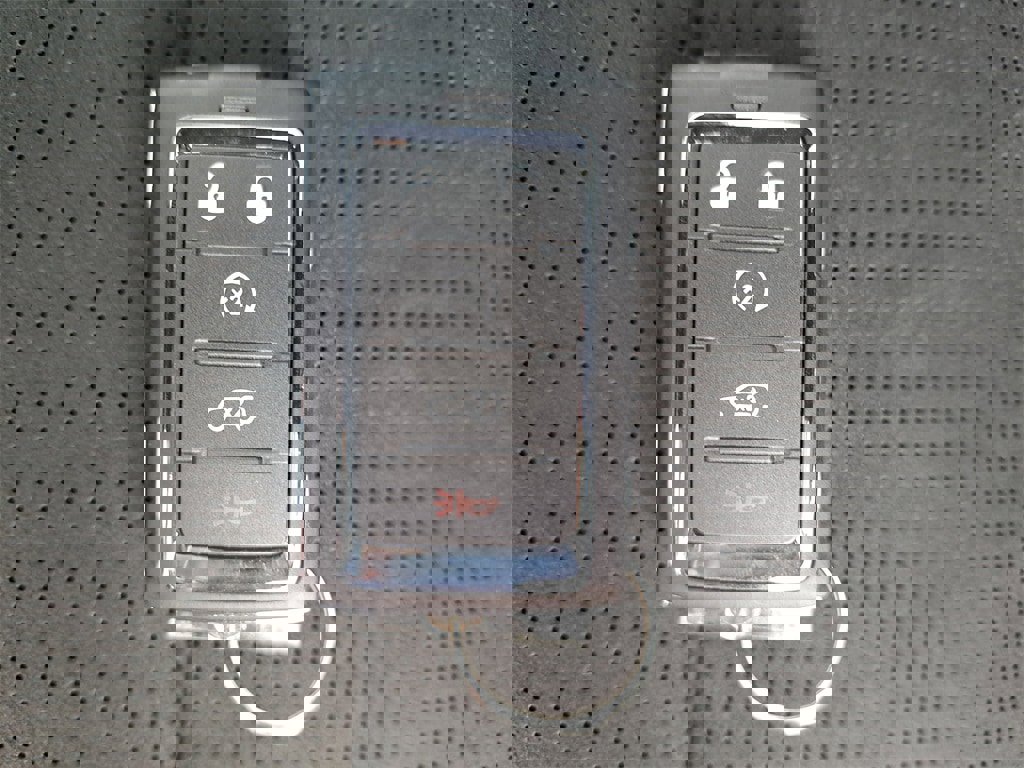 New 2025 Jeep Grand Cherokee Altitude image 35