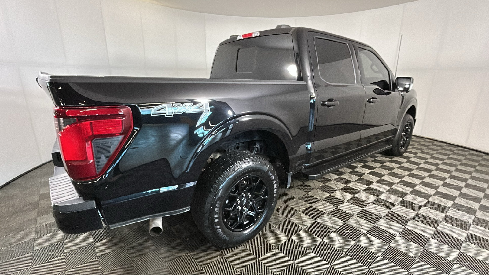 Used 2024 Ford F150 XLT w/ Equipment Group 302A MID AWD/4WD image 3