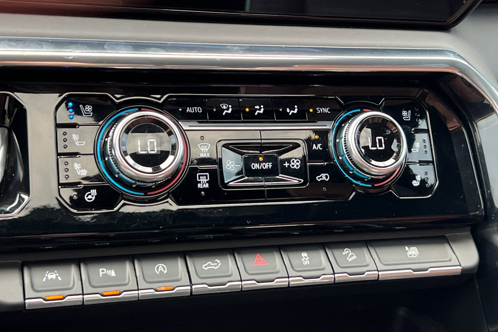 Used 2024 GMC Sierra 1500 Denali Ultimate image 29