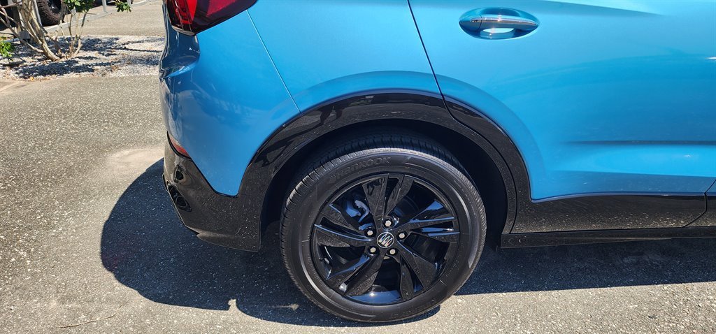 Used 2025 Buick Encore GX Sport Touring image 13