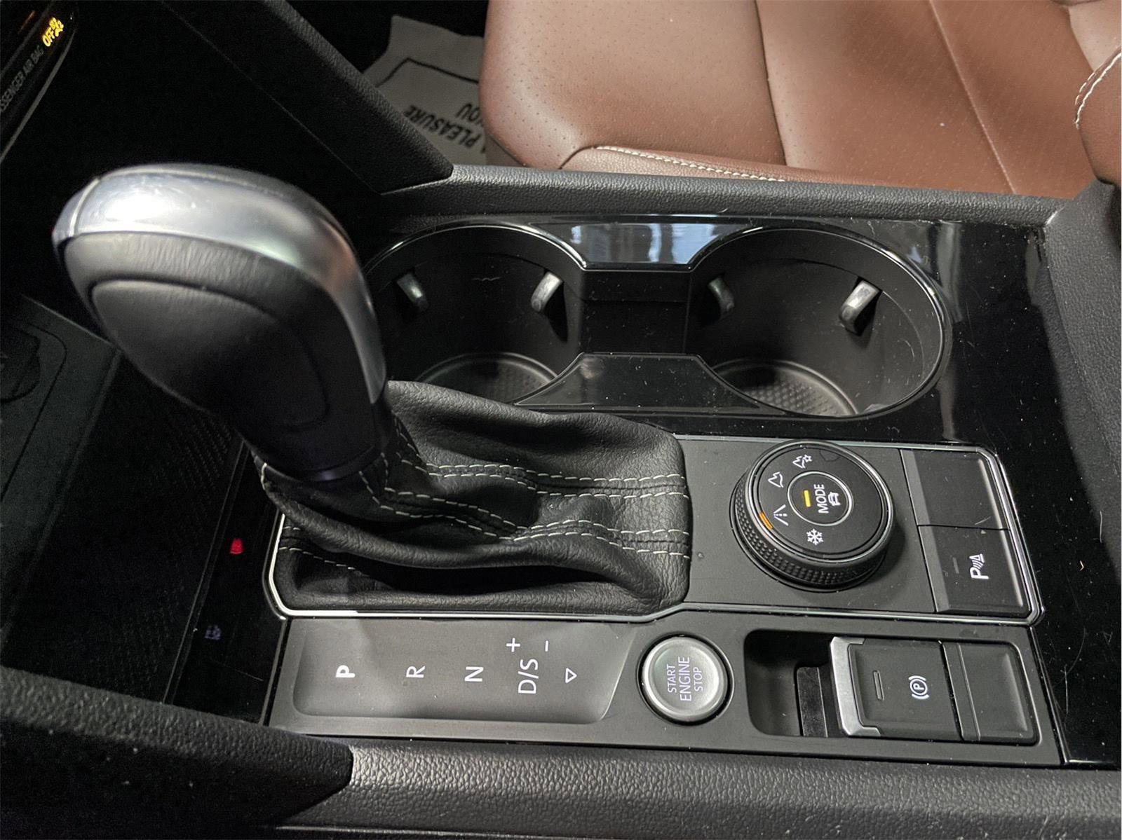 Used 2023 Volkswagen Atlas SE image 33