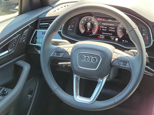 Used 2025 Audi Q8 Premium Plus AWD/4WD image 23
