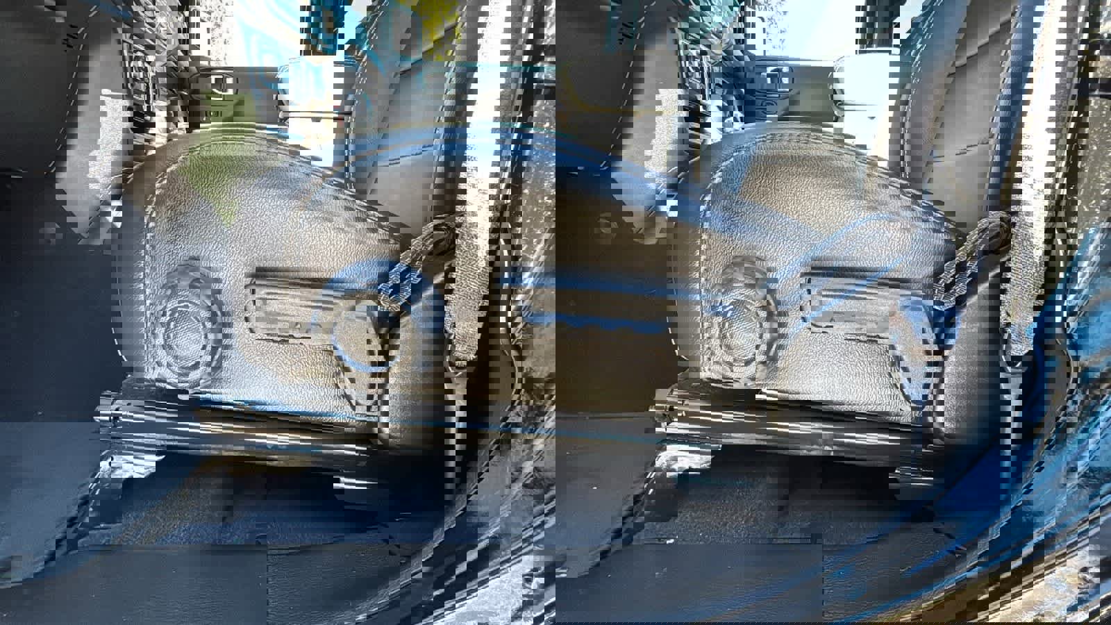 Used 2022 Jeep Wrangler Unlimited Sahara w/ Cold Weather Group image 23