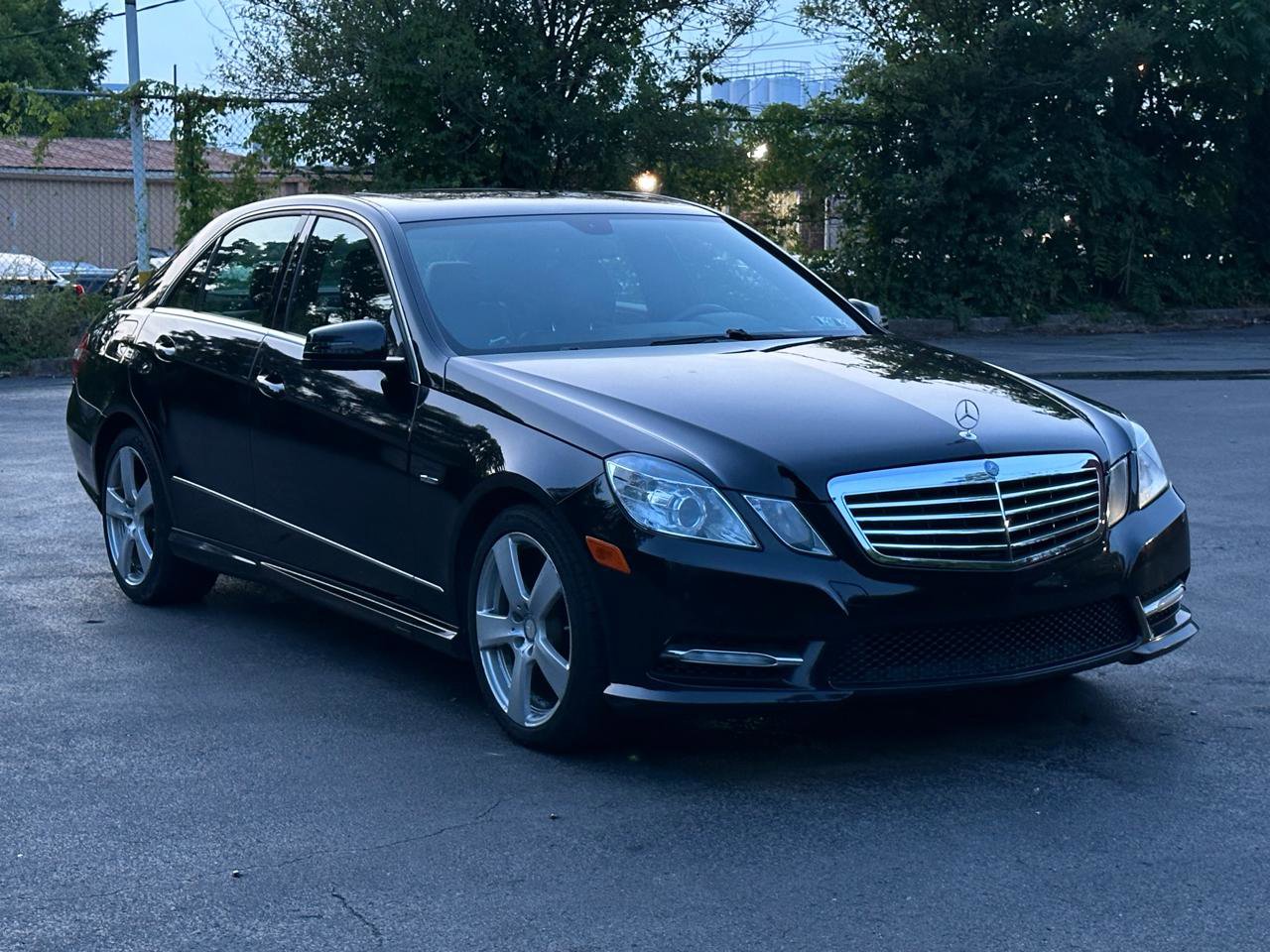 Used 2012 Mercedes-Benz E 350 4MATIC Sedan image 12
