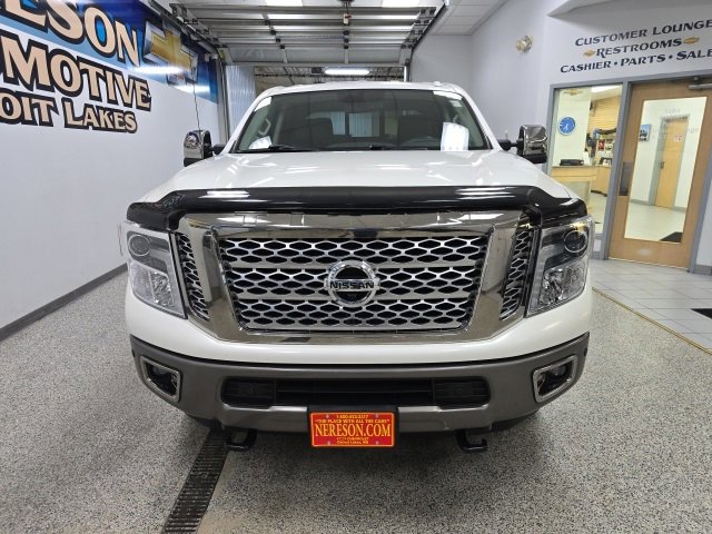 Used 2018 Nissan Titan Platinum Reserve w/ Platinum Utility Package image 2
