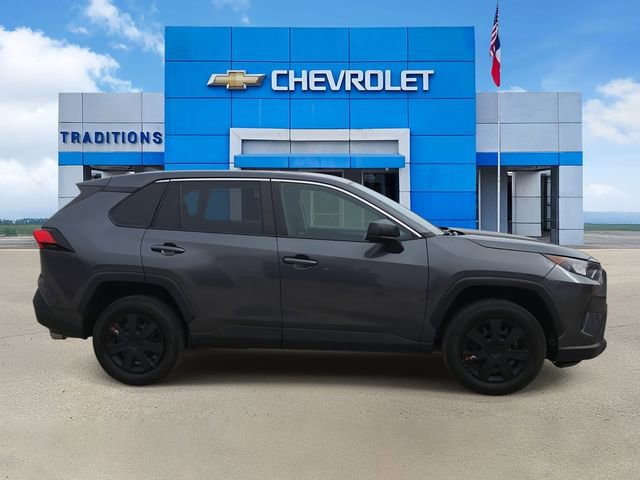 Used 2022 Toyota RAV4 LE FWD image 10