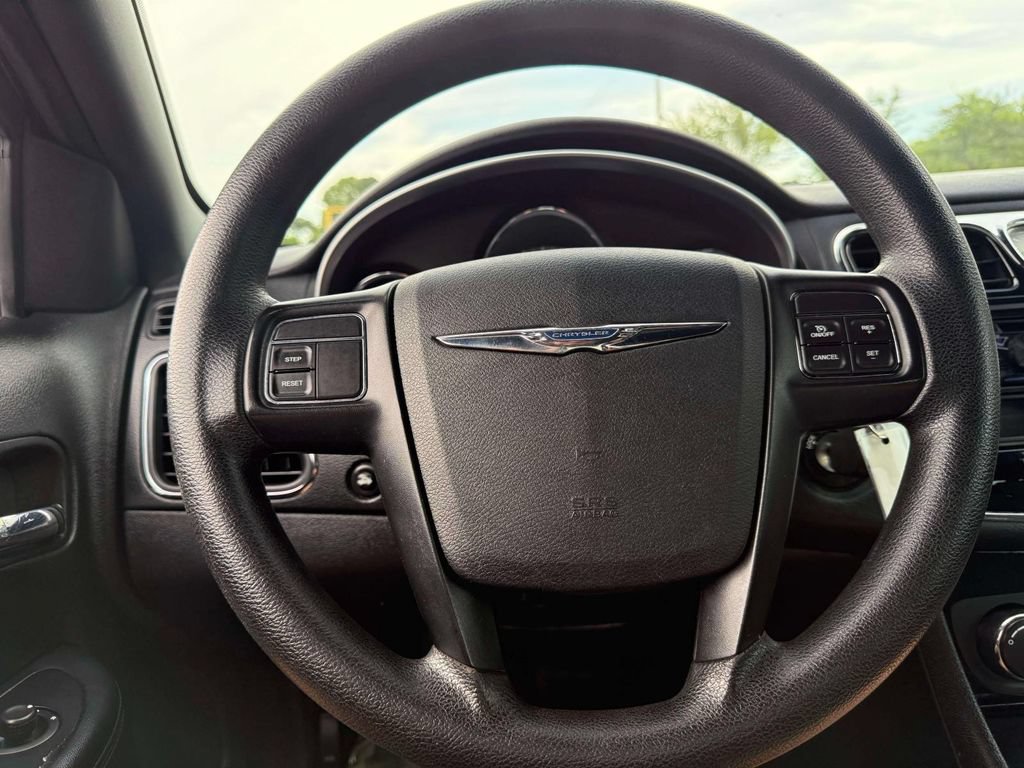 Used 2012 Chrysler 200 LX FWD image 18