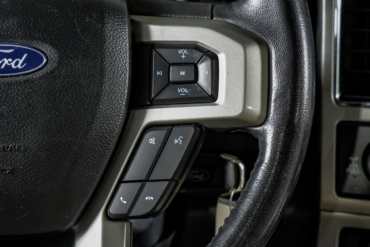 Used 2022 Ford F250 Lariat w/ Chrome Package image 18