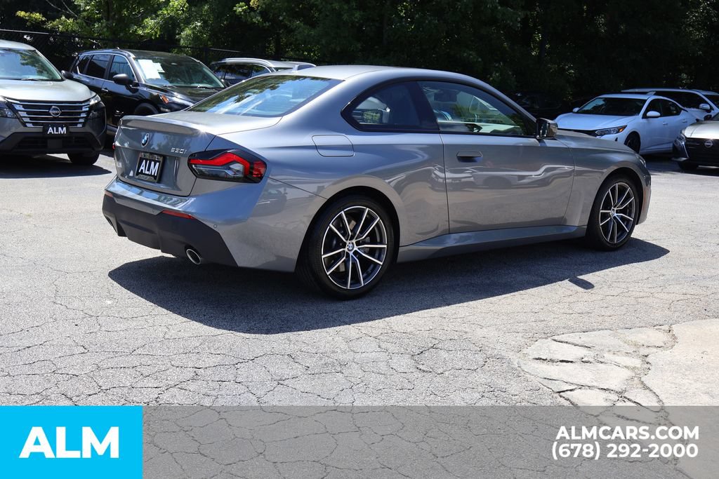 Used 2026 BMW 230i Coupe w/ Premium Package RWD image 5