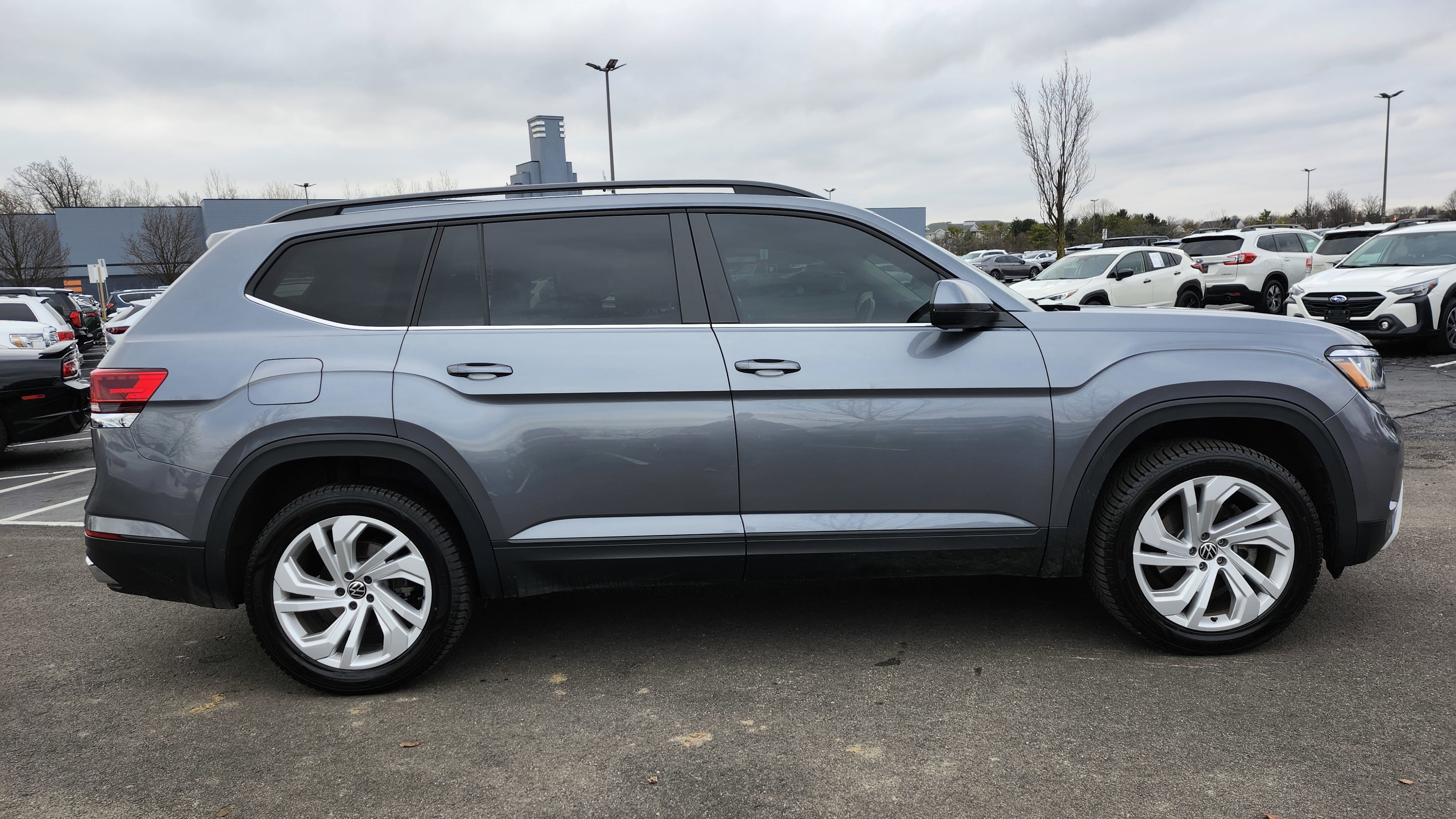 Used 2021 Volkswagen Atlas SE w/ Panoramic Sunroof Package image 19