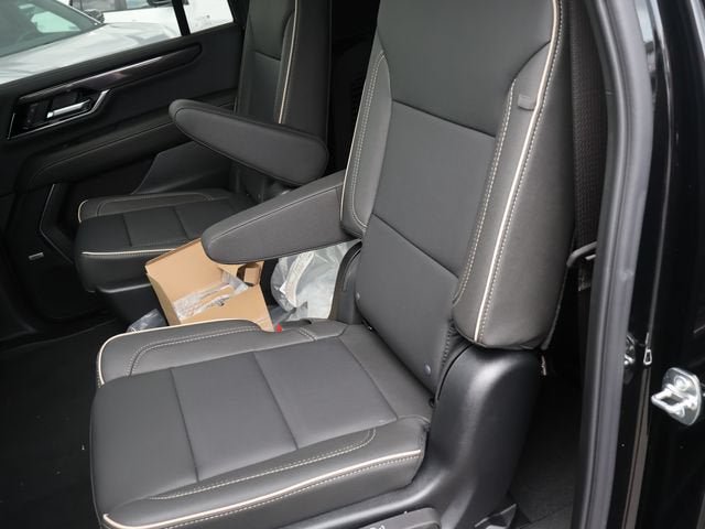 New 2026 GMC Yukon XL Elevation w/ Elevation Premium Package AWD/4WD image 16