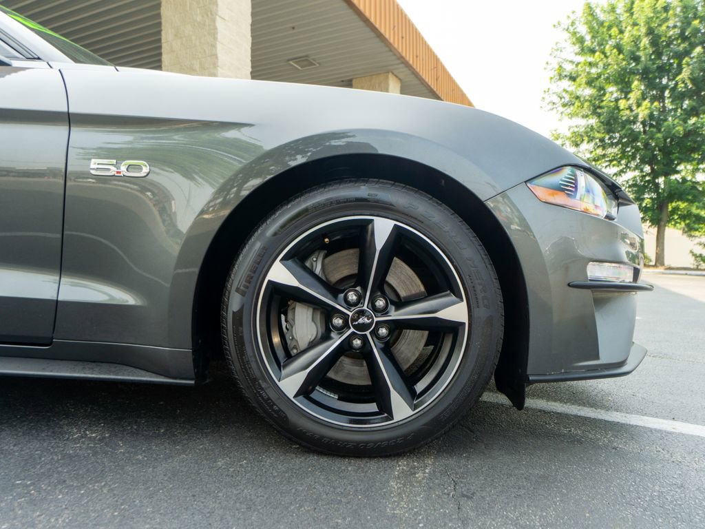 Used 2018 Ford Mustang GT image 4