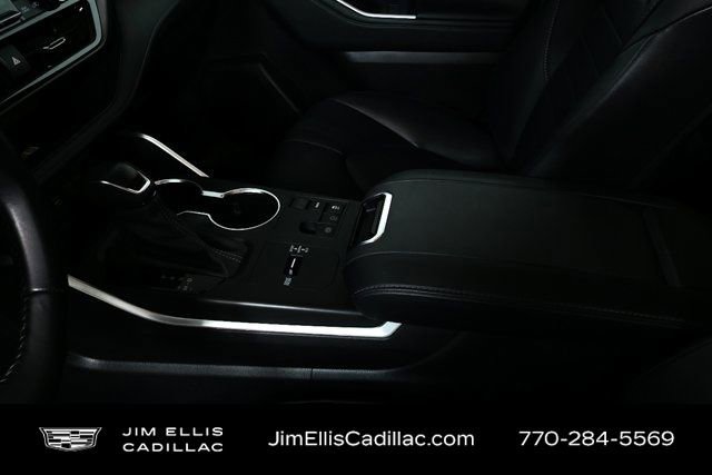 Used 2024 Toyota Highlander XLE image 17