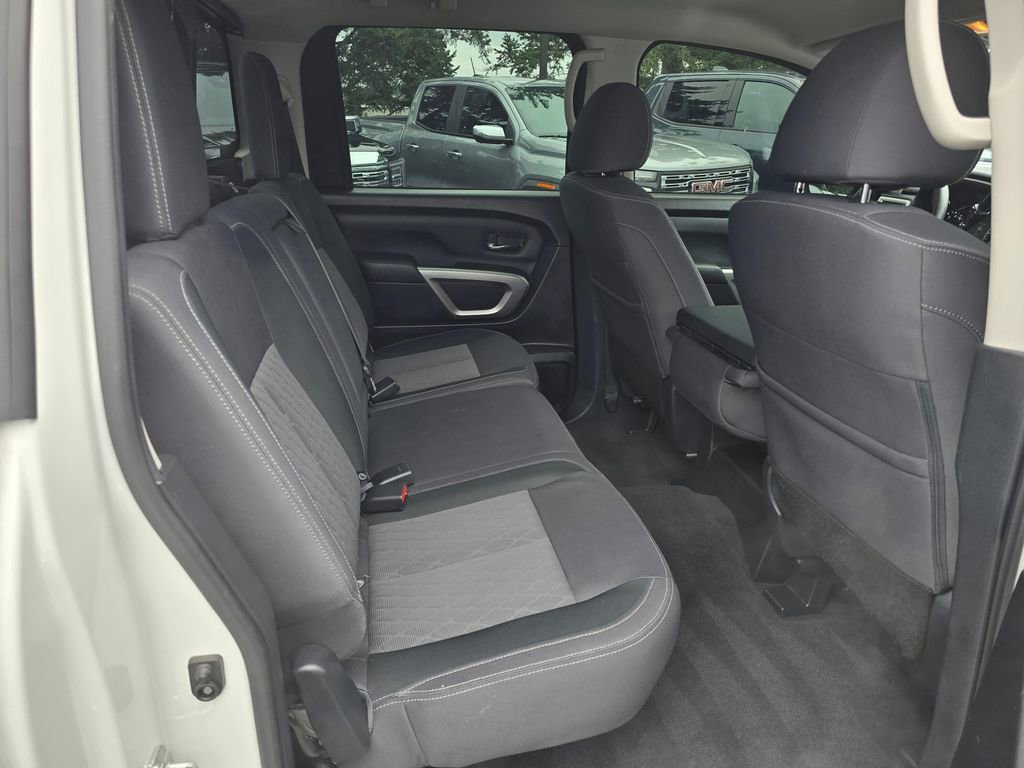 Used 2021 Nissan Titan SV w/ Accessory Utility Package image 12