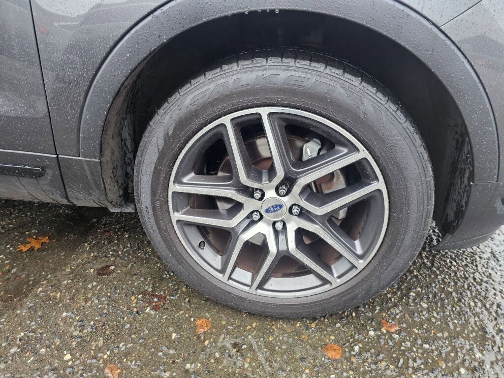 Used 2018 Ford Explorer Sport w/ Equipment Group 401A image 8