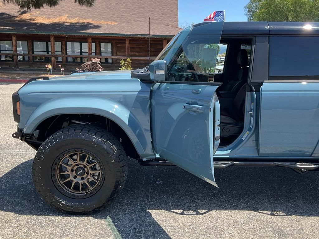 Used 2023 Ford Bronco Outer Banks AWD/4WD image 46