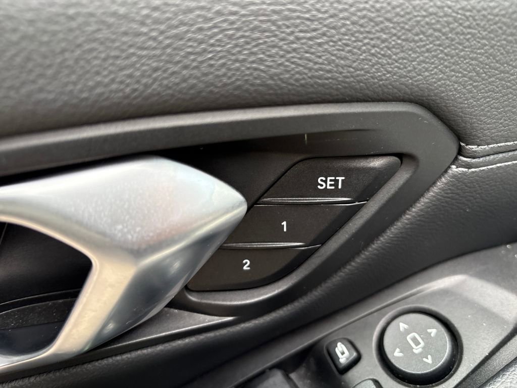 Used 2019 BMW 330i xDrive Sedan w/ Convenience Package image 14