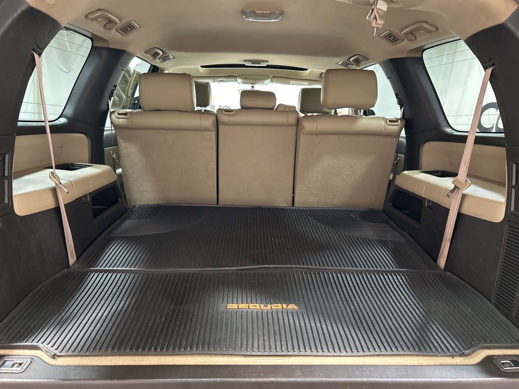 Used 2008 Toyota Sequoia SR5 RWD image 18