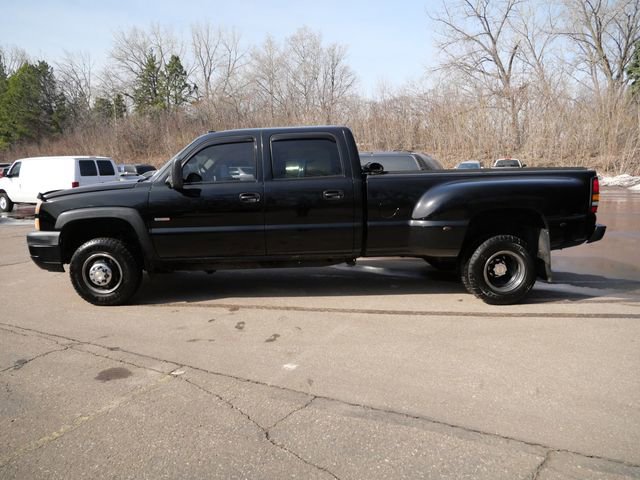 Used 2004 Chevrolet Silverado 3500 4x4 Crew Cab w/ Heavy-Duty Power Package image 4