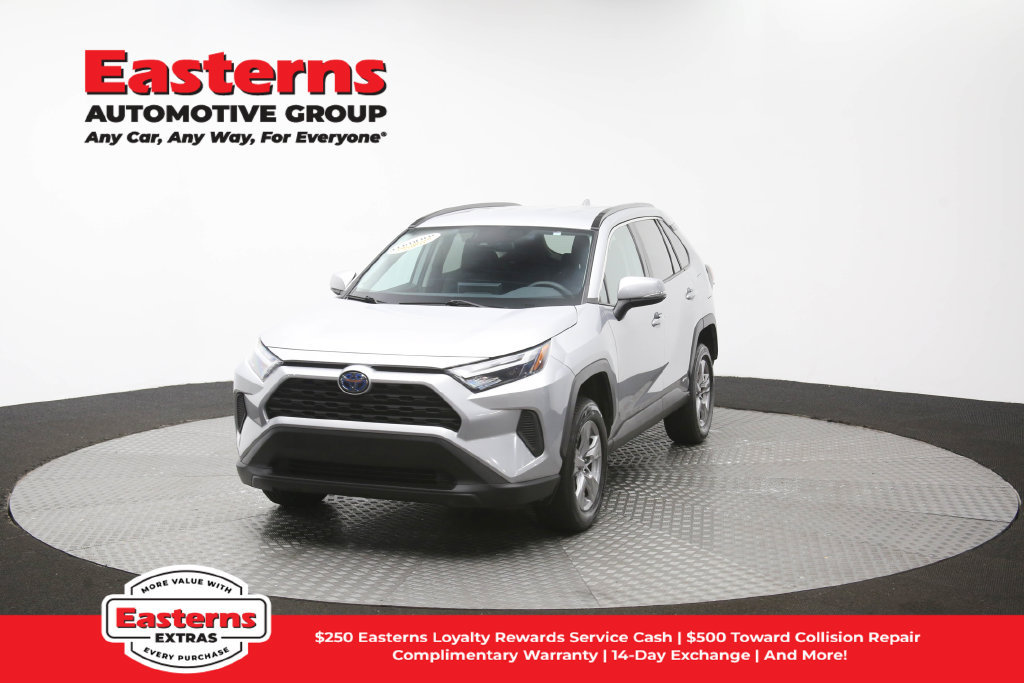 Used 2024 Toyota RAV4 XLE AWD/4WD image 53