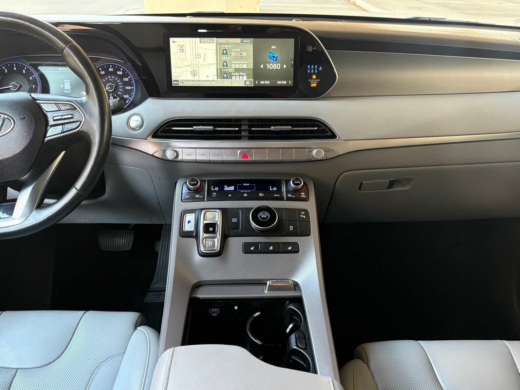 Used 2022 Hyundai Palisade SEL w/ 8P Bench Seat Package FWD image 11