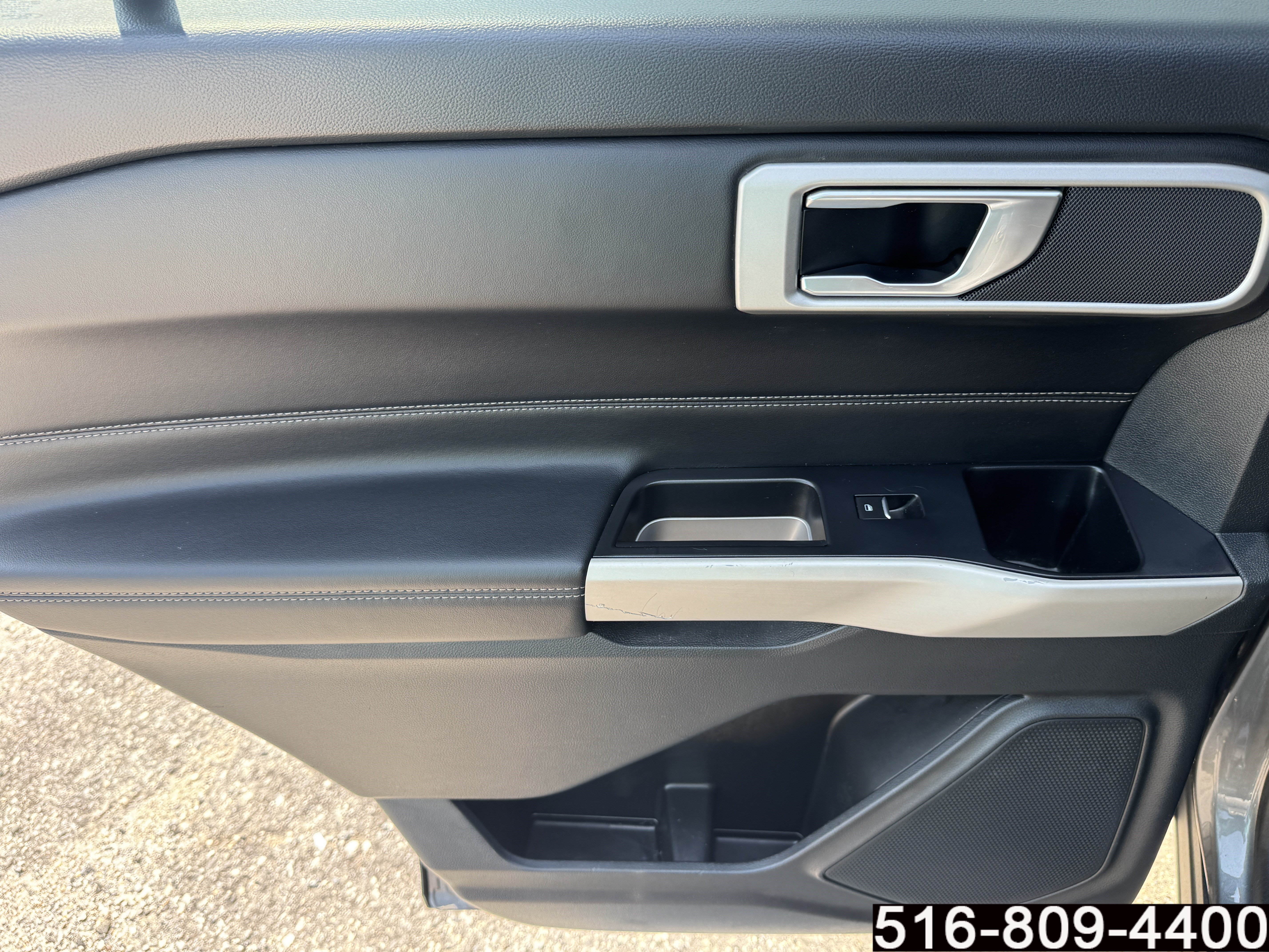 Used 2023 Ford Explorer XLT w/ Equipment Group 202A AWD/4WD image 39
