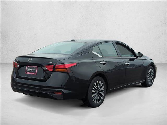 Used 2024 Nissan Altima 2.5 SV image 5