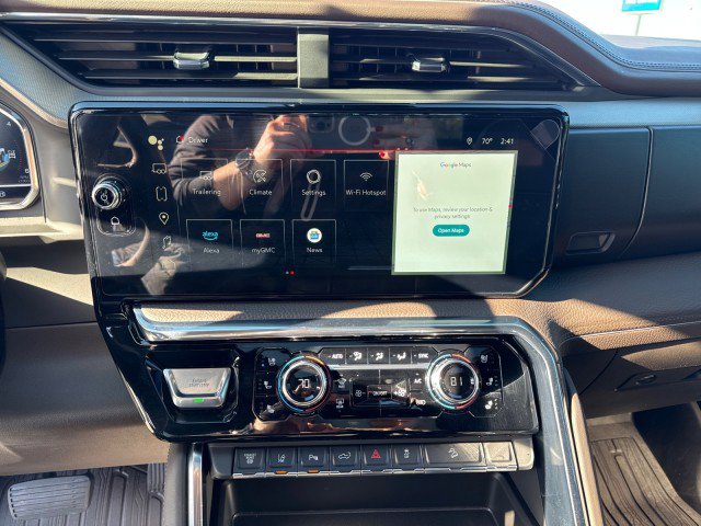 Used 2024 GMC Sierra 2500 Denali w/ Denali Reserve Package image 23