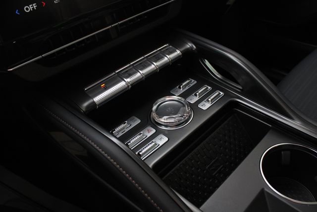 New 2026 Lincoln Nautilus Reserve AWD/4WD image 48