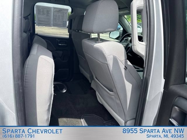 Used 2017 Chevrolet Silverado 1500 Custom w/ Custom Convenience Package AWD/4WD image 26