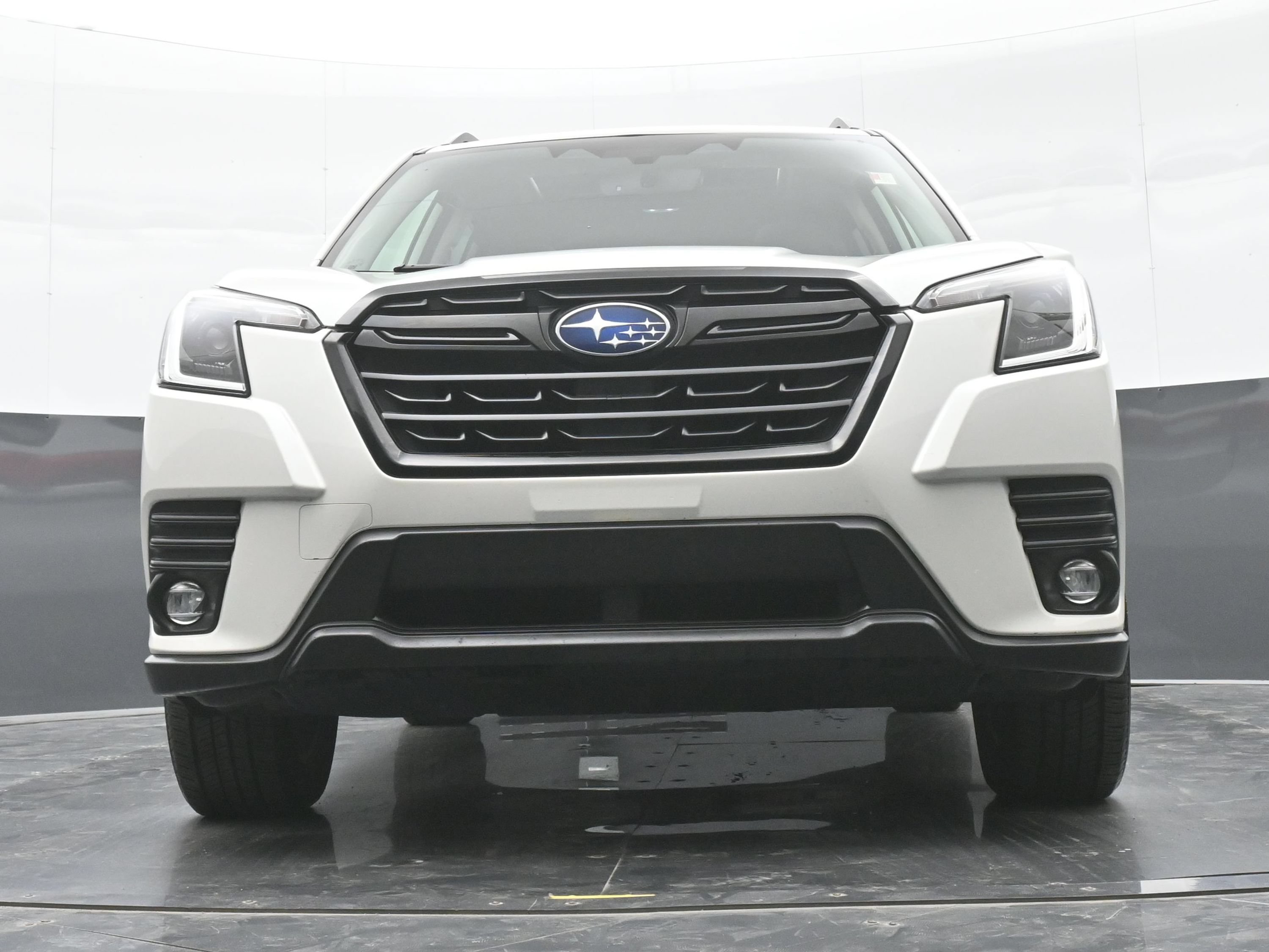 Used 2024 Subaru Forester Premium AWD/4WD image 32