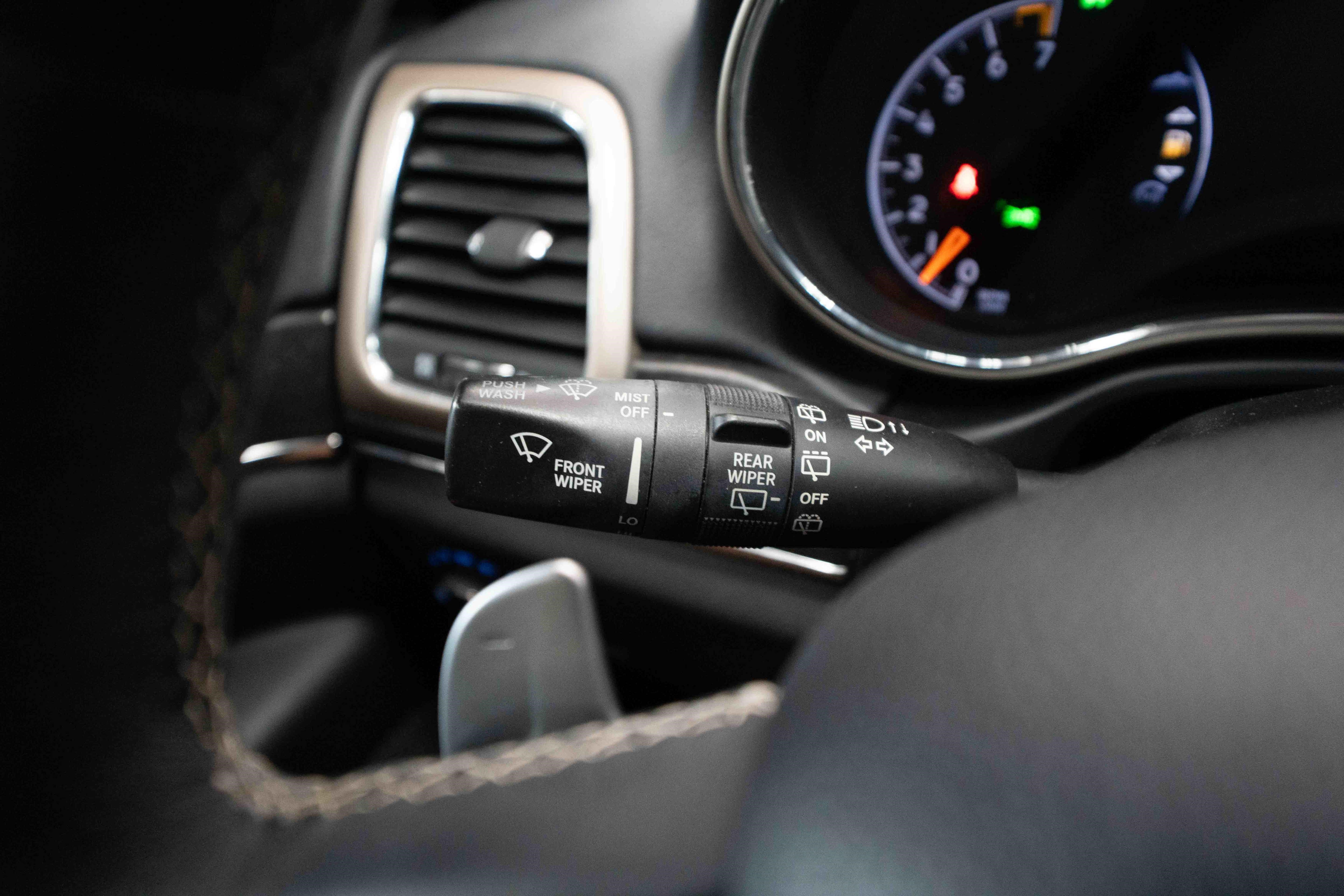 Used 2017 Jeep Grand Cherokee Limited AWD/4WD image 13