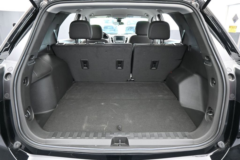 Used 2023 Chevrolet Equinox LS FWD image 29