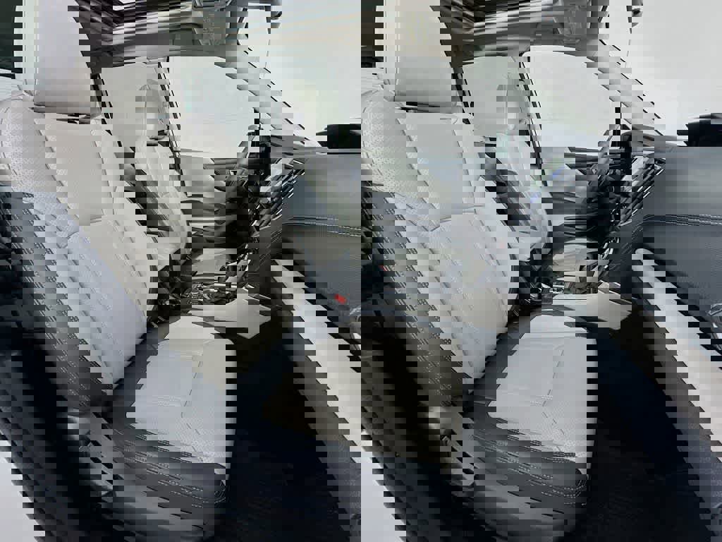 Used 2023 Subaru Forester Limited image 15