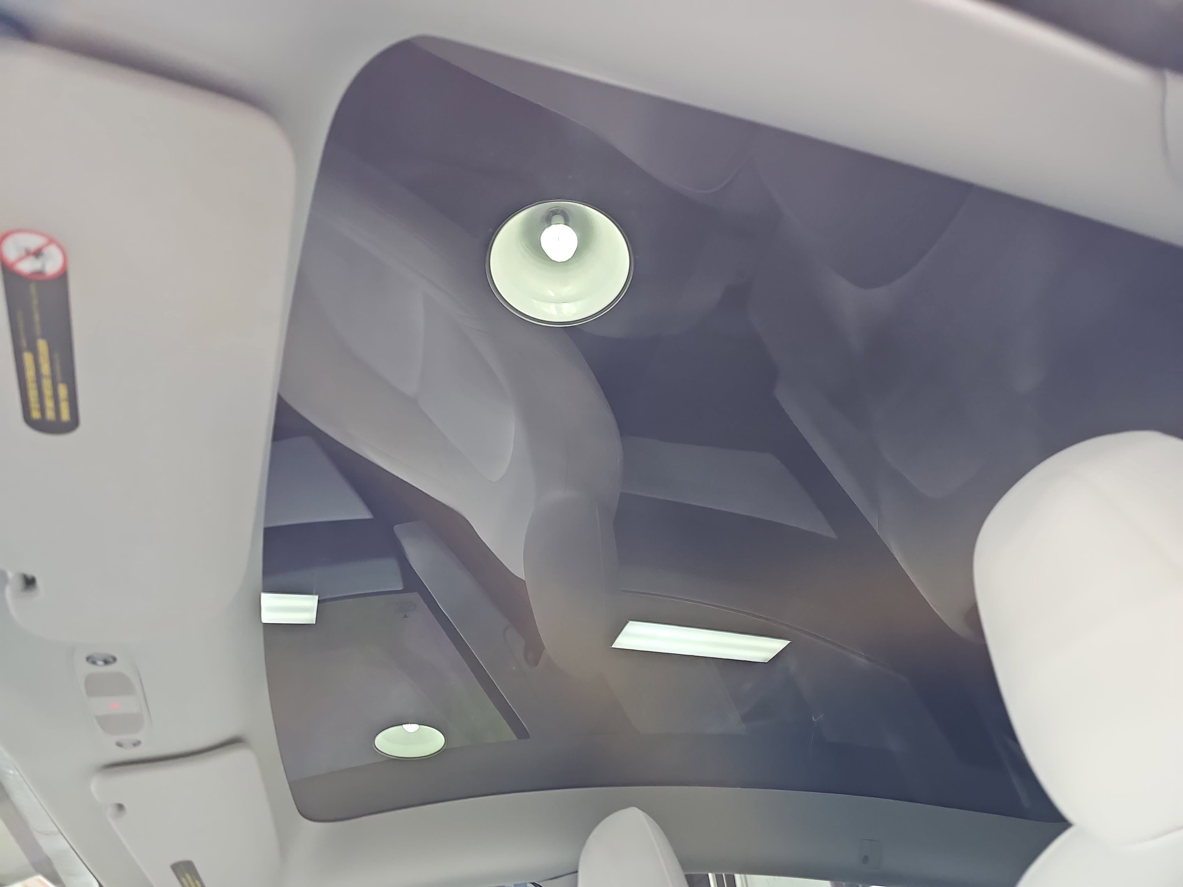 Used 2022 Tesla Model Y Long Range image 31