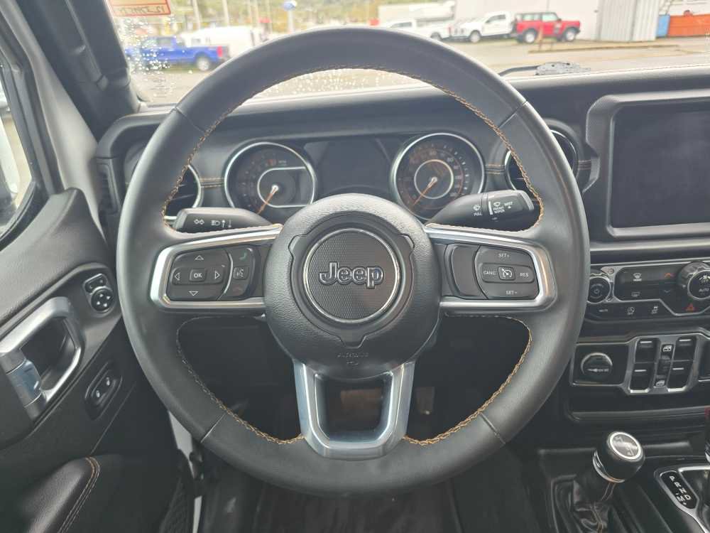 Used 2023 Jeep Gladiator Overland image 11