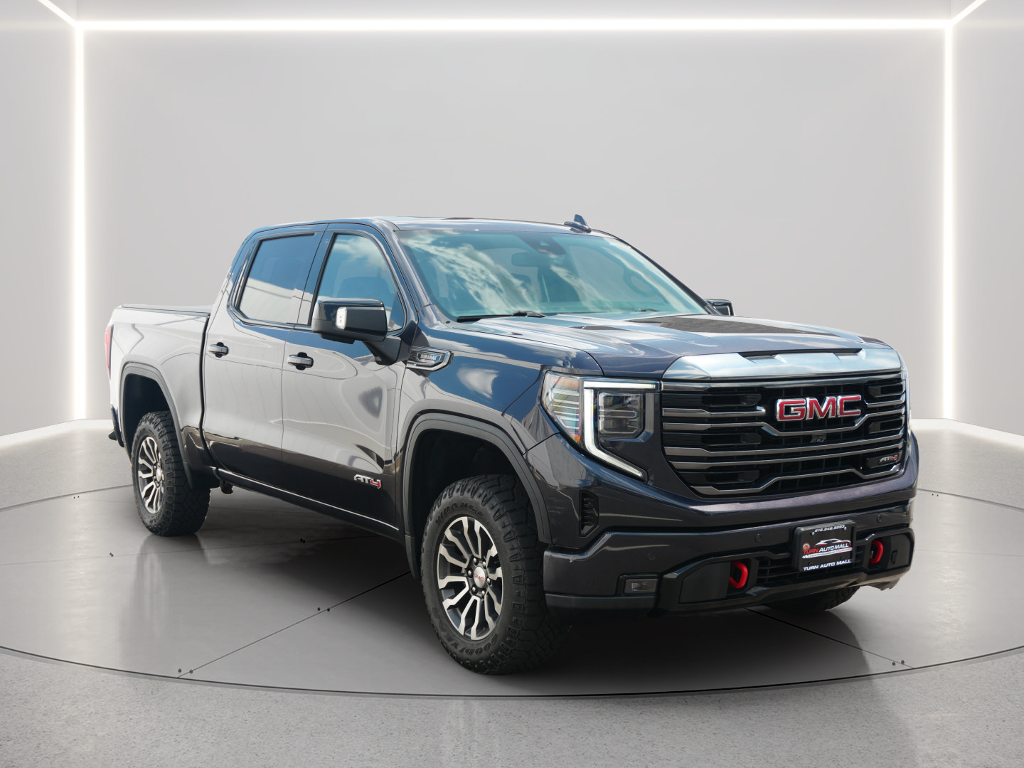 Used 2023 GMC Sierra 1500 AT4 AWD/4WD image 11