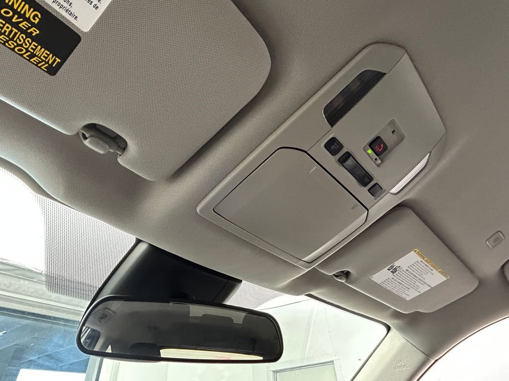 Used 2024 Toyota Highlander LE image 53