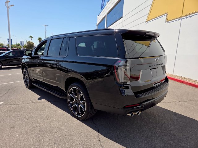 Certified 2026 Chevrolet Suburban RST w/ Advanced Technology Package AWD/4WD image 4