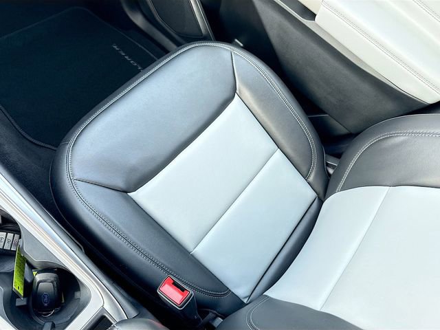 Certified 2022 Ford Explorer XLT w/ Equipment Group 202A image 26