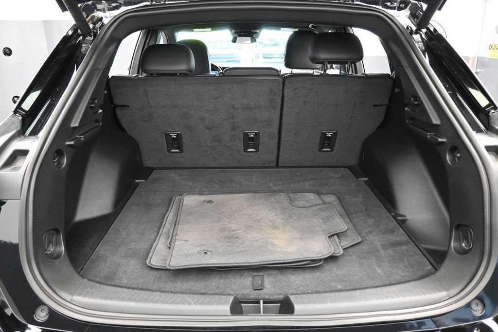 Used 2024 Chevrolet Equinox EV RS FWD image 39