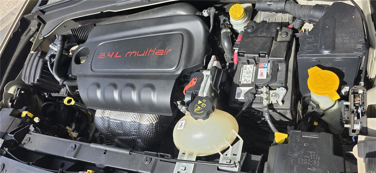 Used 2016 Jeep Renegade Latitude FWD image 5