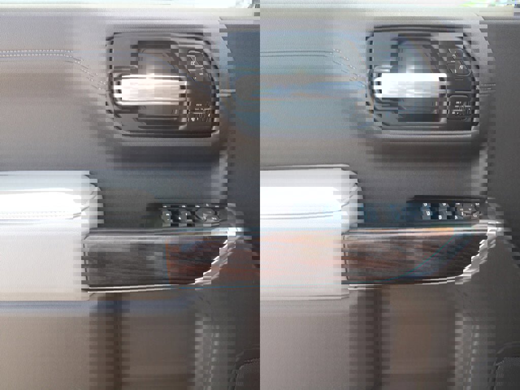 Used 2022 GMC Sierra 1500 SLT image 29