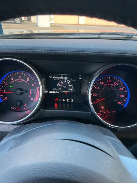 Used 2019 Ford Mustang Premium image 7